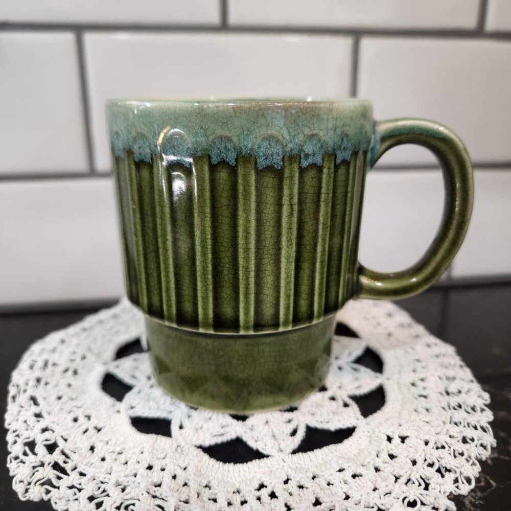 Vintage Avocado Green 1970s Retro Embossed Linear Drip Design Stacking Ceramic M - Picture 7 of 7